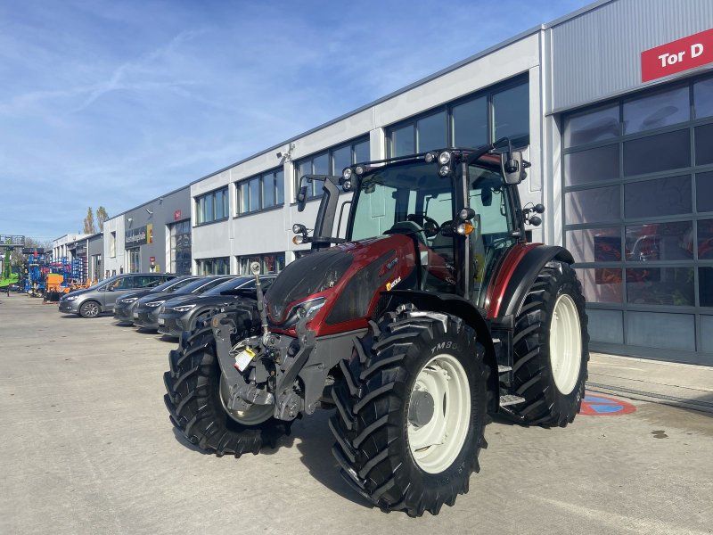 Valtra G135 ACTIVE