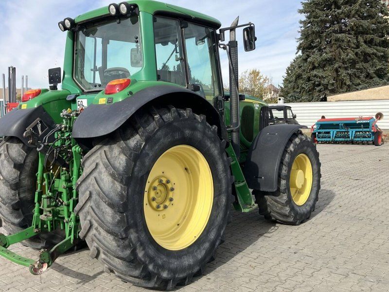 John Deere 6920