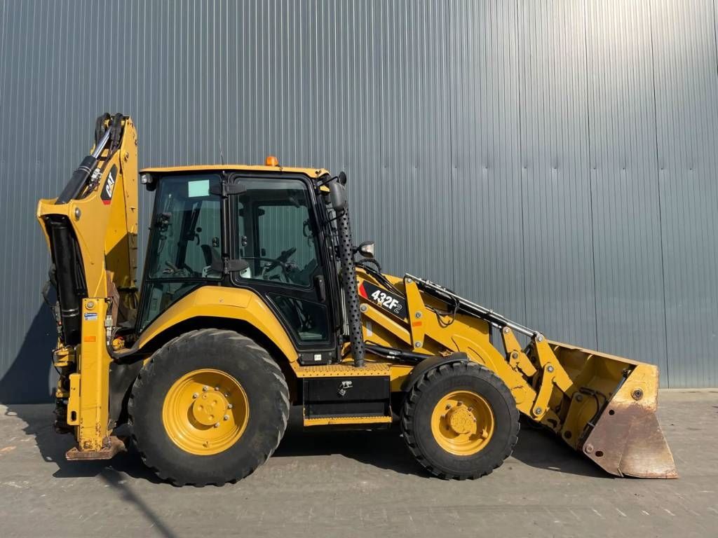 CAT 432F2