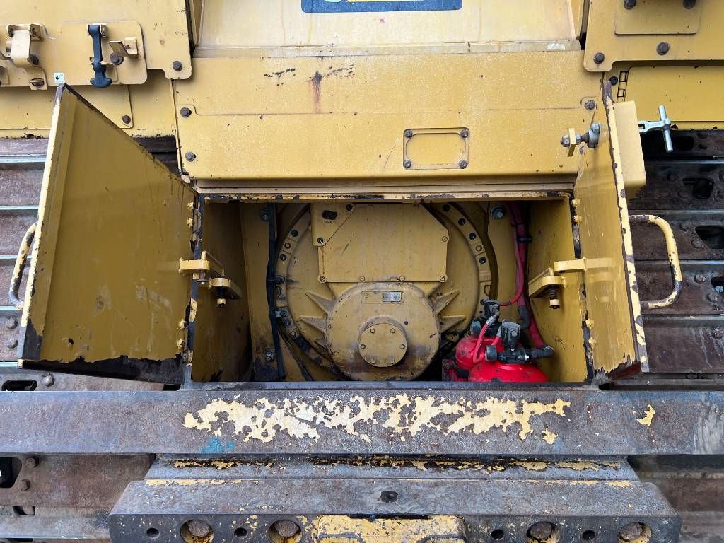 CAT D6T LGP