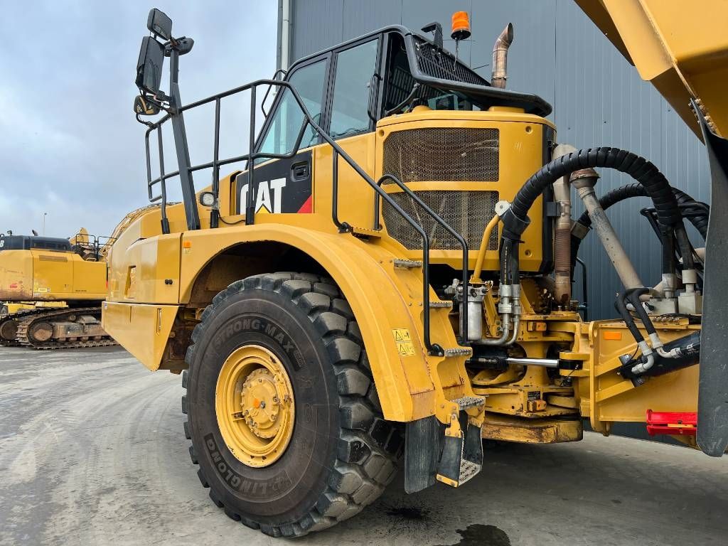 CAT 735C