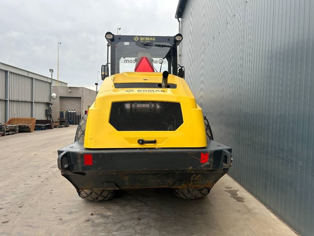 Bomag BW213D-5