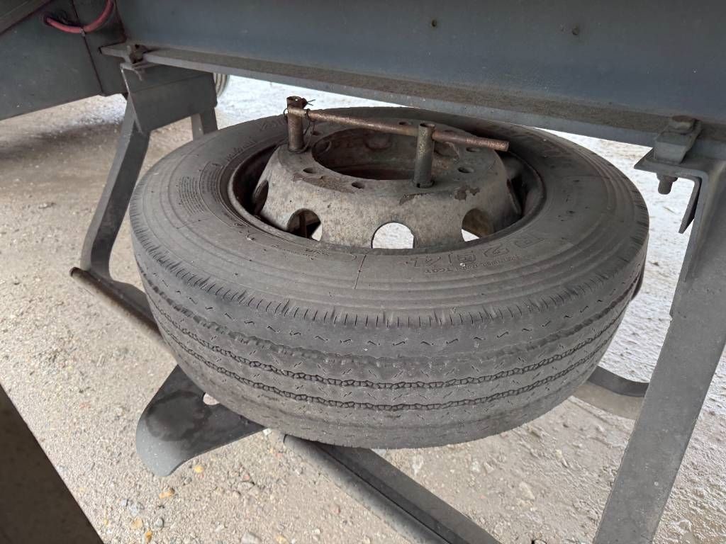 Fruehauf ONCRK 32-220 A - Taillift / Forced Steering