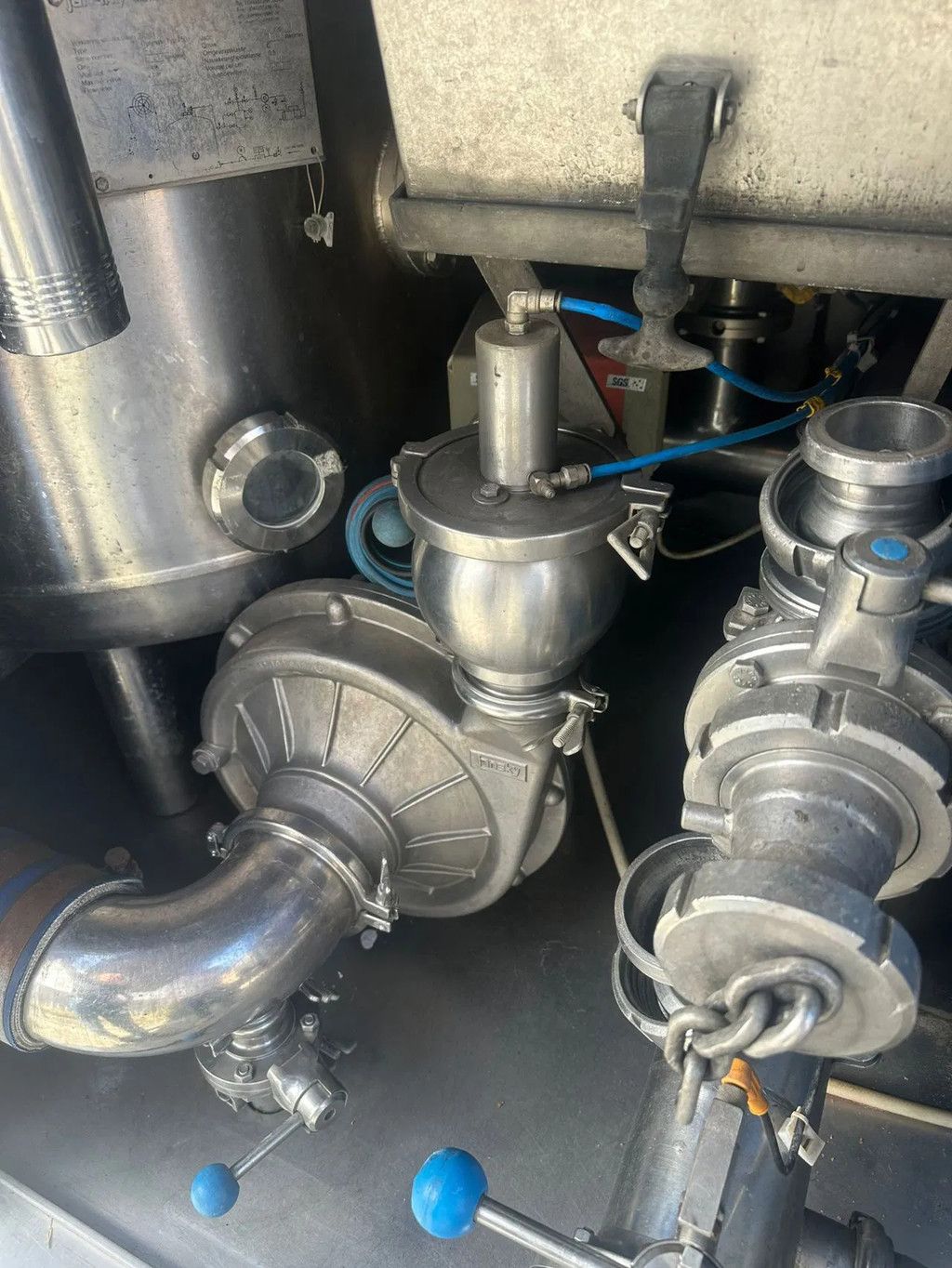 Lako 3 as 2x stuuras 1x liftas 35.000 1 comp NIEUWE DRAAIKRANS VOOR!!!