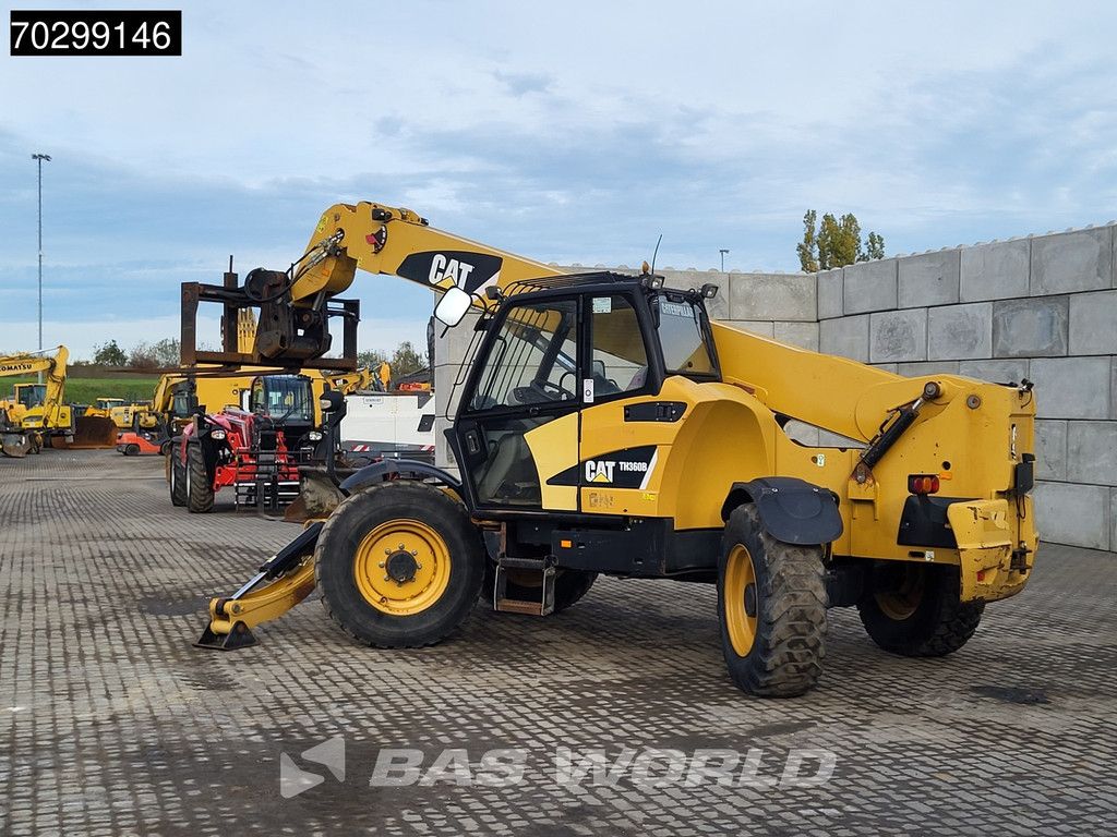 Caterpillar TH360 B Sway