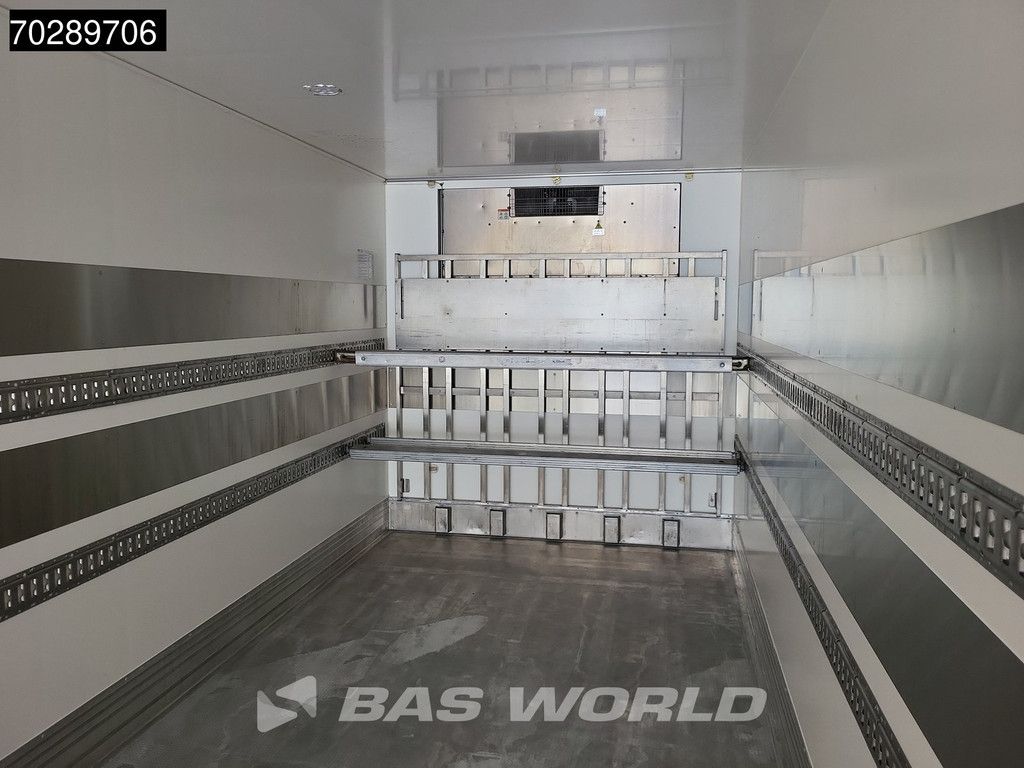 Chereau Thermoking SLXe 300 3 axles Valid FRC - ATP