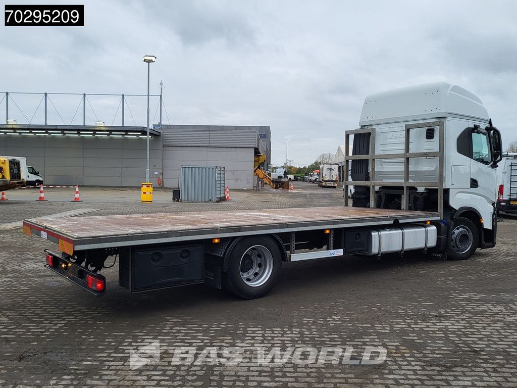 Iveco S-Way 420 4X2 7 meter Open body ACC Navi Automatic Euro 6