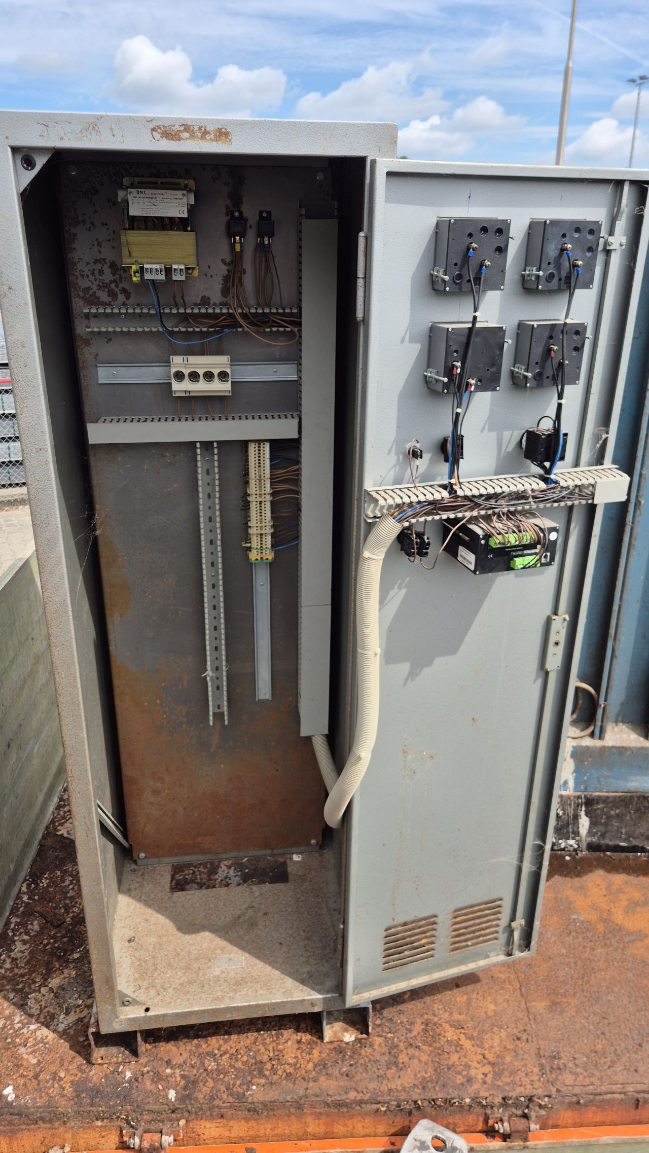 Aggregaat AvK Deutz V12 motor 400KVA