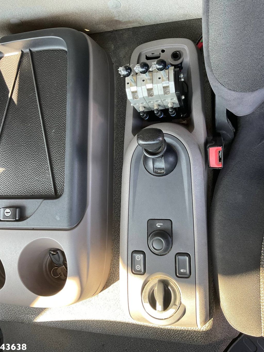 DAF LF 180 Euro 6 14 Ton haakarmsysteem Just 117.371 km!