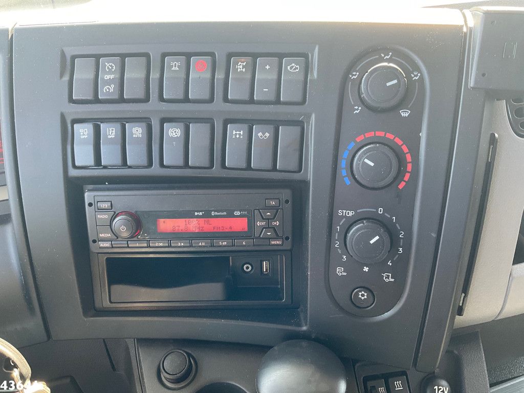 Renault D 240 Euro 6 HMF 10 Tonmeter laadkraan Just 66.850 km!