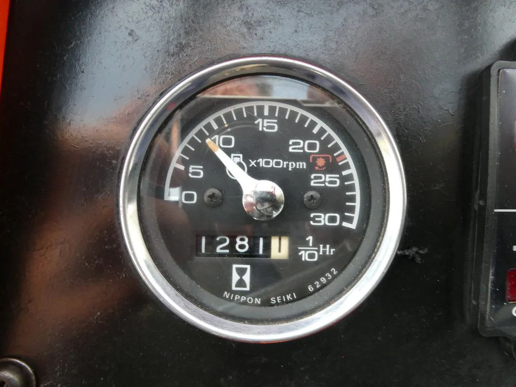 Hinomoto E1804 4wd / 1281 Draaiuren / Miditrekker