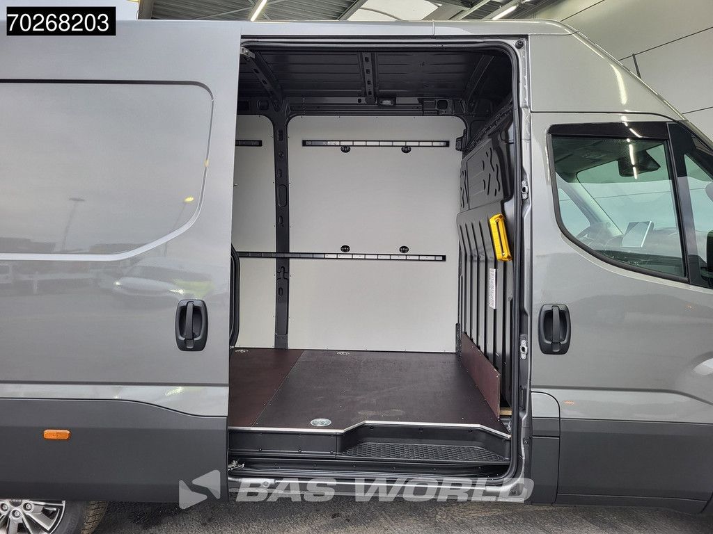 Iveco Daily 35S21 Automaat 2025 model L2H2 Trekhaak Tacho ACC LED CarPlay Velgen Camera 12m3 A/C Towbar
