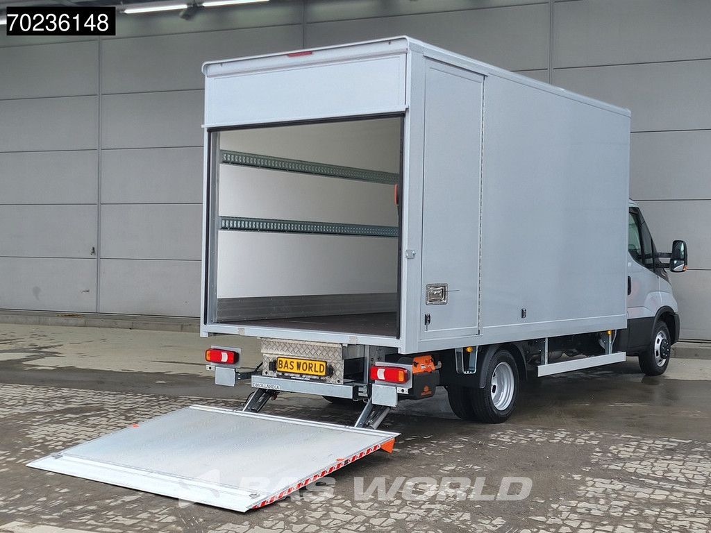Iveco Daily 35C18 3.0L Automaat 1000KG Laadklep Zijdeur Dubbellucht 2025-Model Bakwagen ACC Airco Cruise Navi D'Hollandia Euro6 Meubelbak Koffer Bakwagen Klima