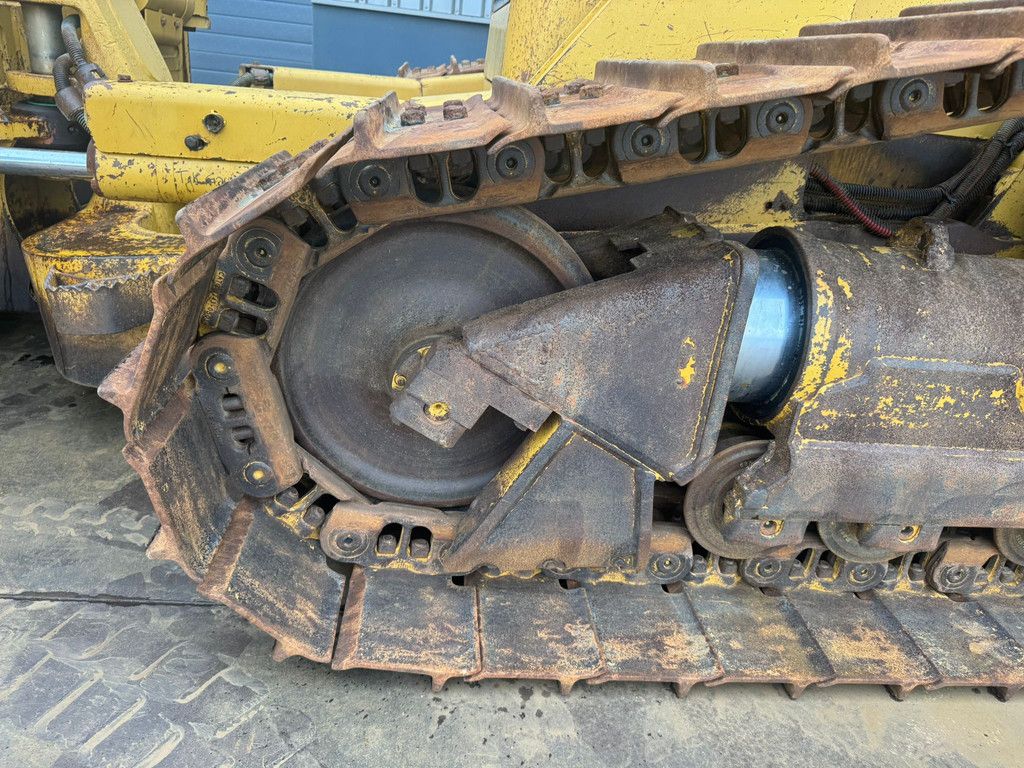 Caterpillar D6N XL