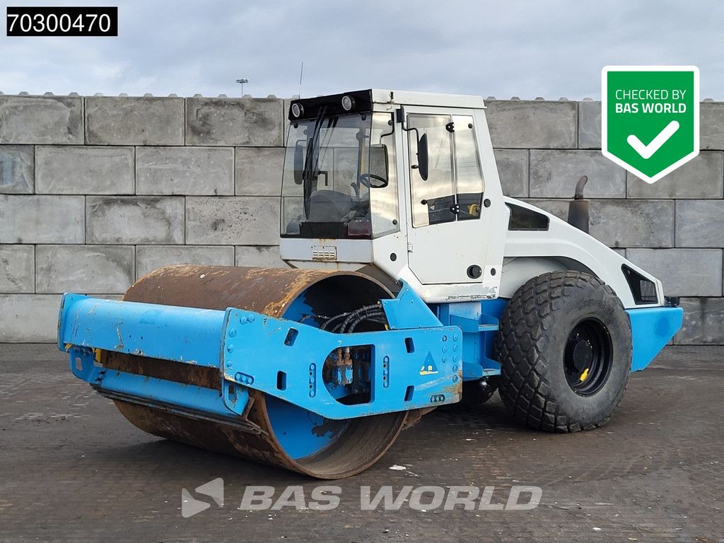 Bomag BW213 D-4
