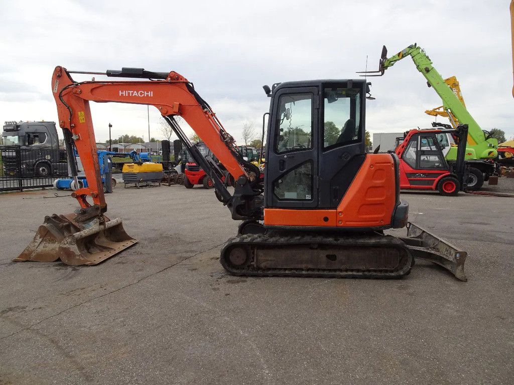 Hitachi ZX65USB5-A