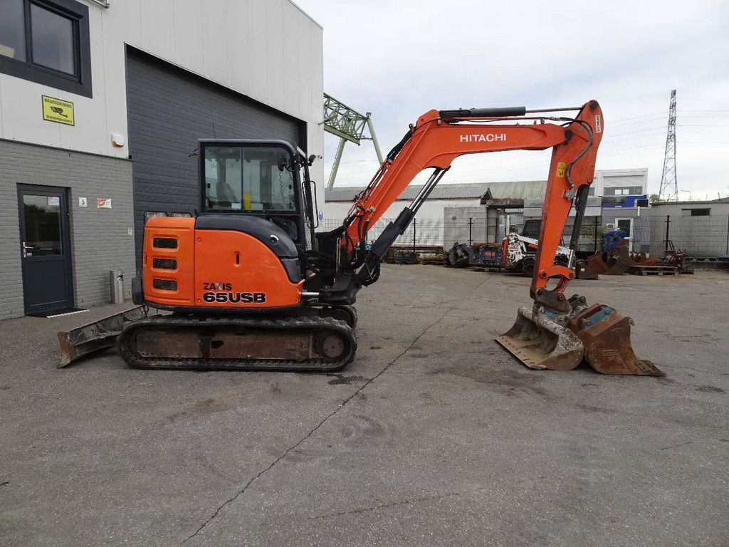 Hitachi ZX65USB5-A