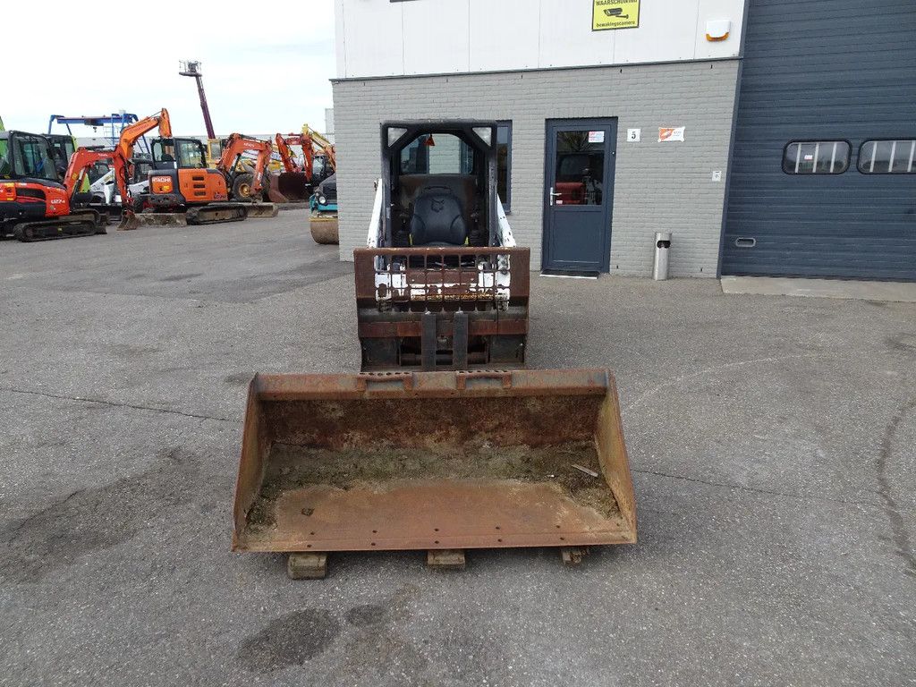 Bobcat T110