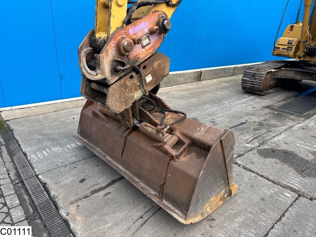 Caterpillar 318 B 86 KW, Crawler excavator