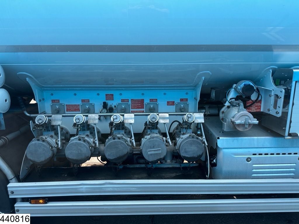 DAF LF 280 EURO 6, Manual, 13,390 litres, 5 Comp.