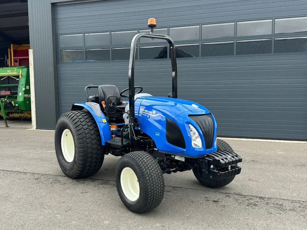 New Holland Boomer 55