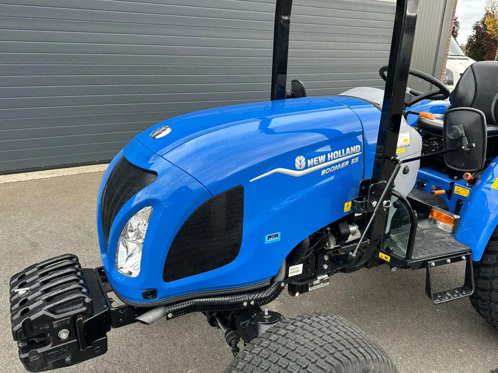 New Holland Boomer 55