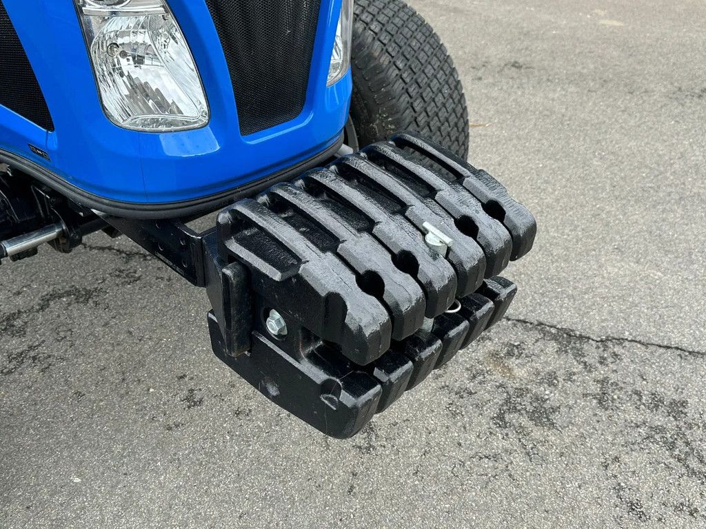 New Holland Boomer 55