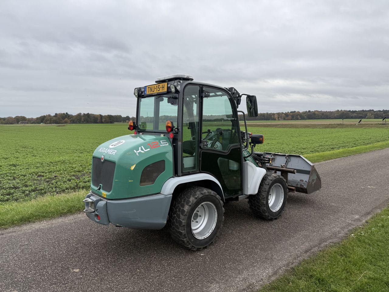 Kramer KL12.5 shovel