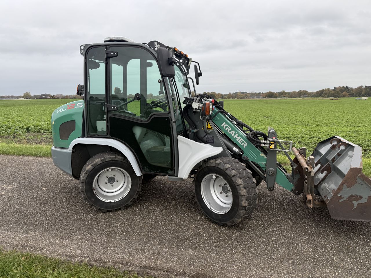 Kramer KL12.5 shovel