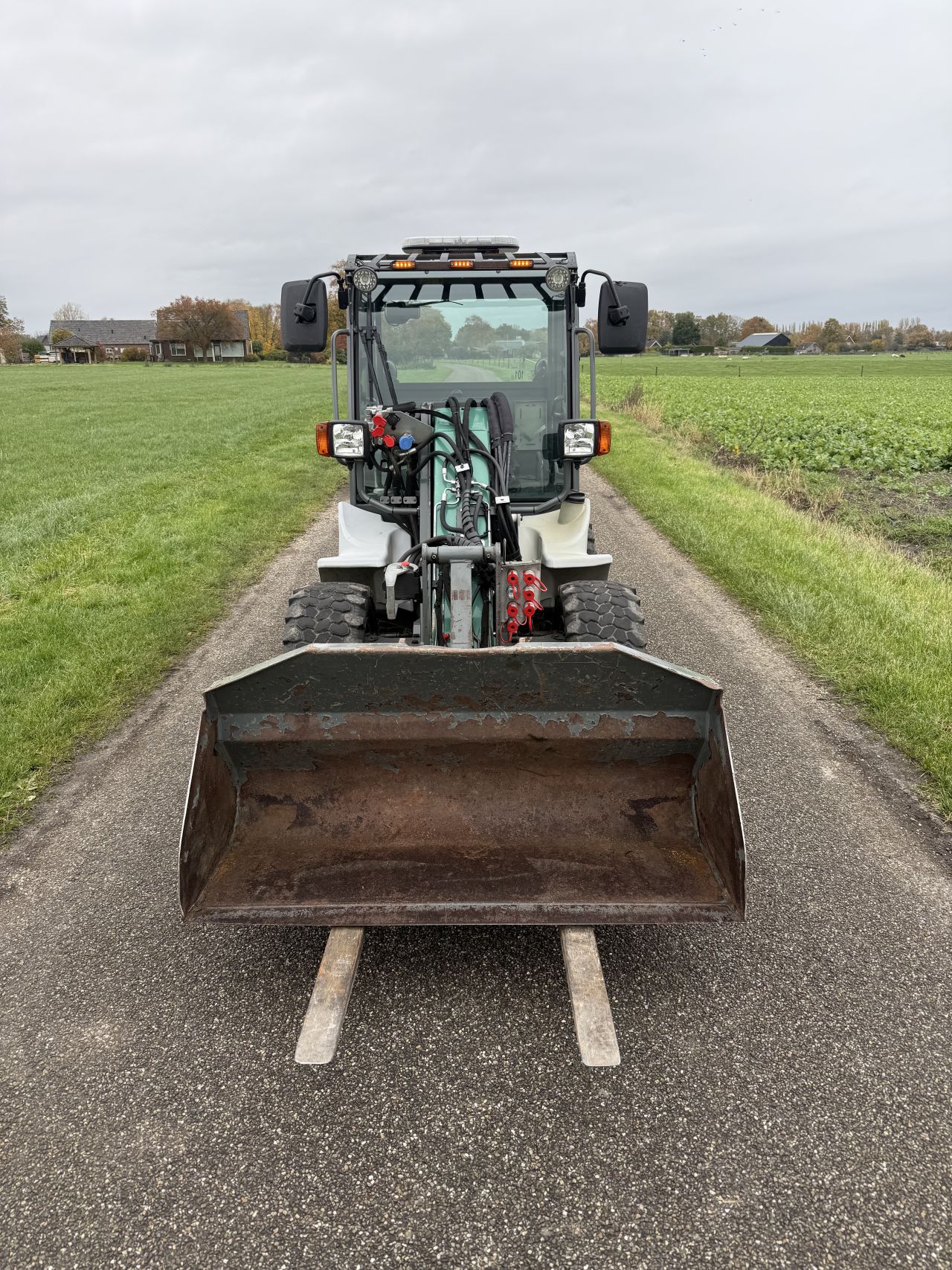 Kramer KL12.5 shovel