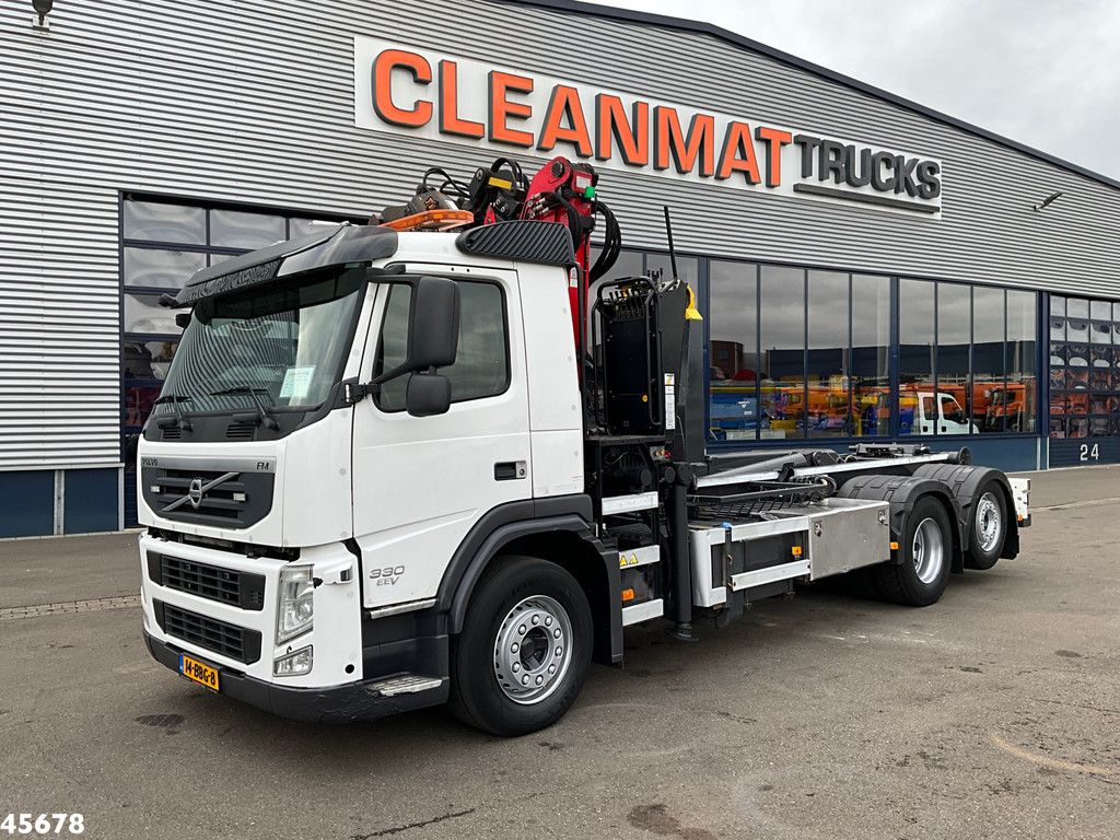 Volvo FM 330 Palfinger 14 Tonmeter Z-kraan Just 241.898 km!