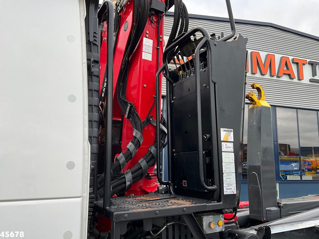 Volvo FM 330 Palfinger 14 Tonmeter Z-kraan Just 241.898 km!