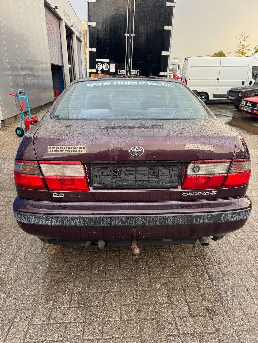 Toyota Carina E **2.0 PETROL-ESSENCE**