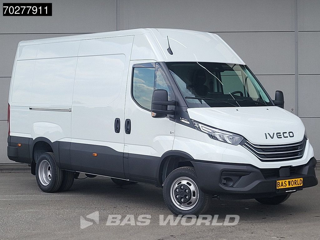 Iveco Daily 35C21 3.0L 210PK Automaat L2H2 Dubbellucht 3.5t Trekhaak LED ACC Navi Airco Camera Parkeersensoren Euro6 L3H2 12m3 A/C Towbar