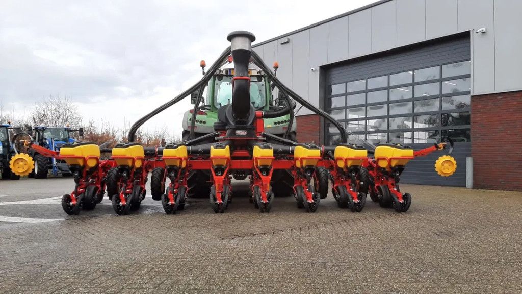 Väderstad Tempo V 8