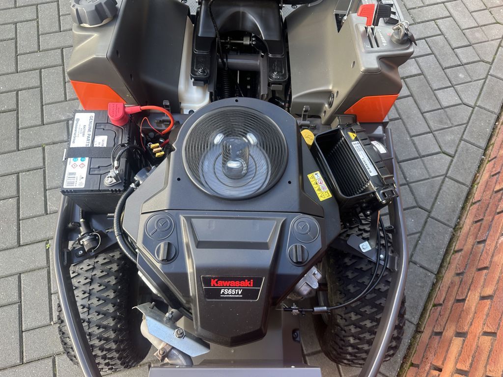 Husqvarna R420TSX AWD