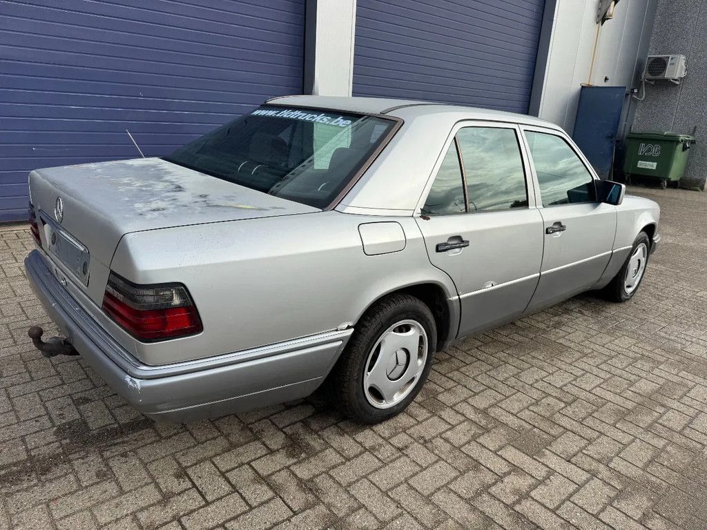 Mercedes-Benz 200-serie **W124-BELGIAN CAR**