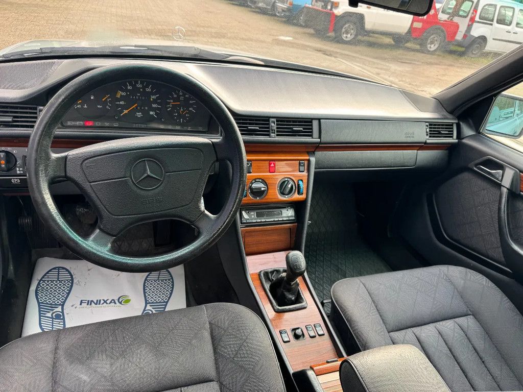 Mercedes-Benz 200-serie **W124-BELGIAN CAR**