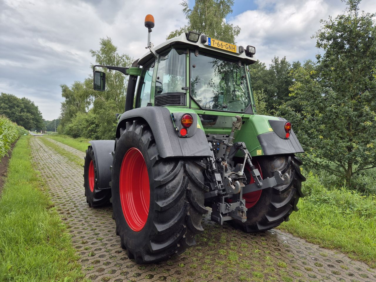Fendt 409 vario met fronthef