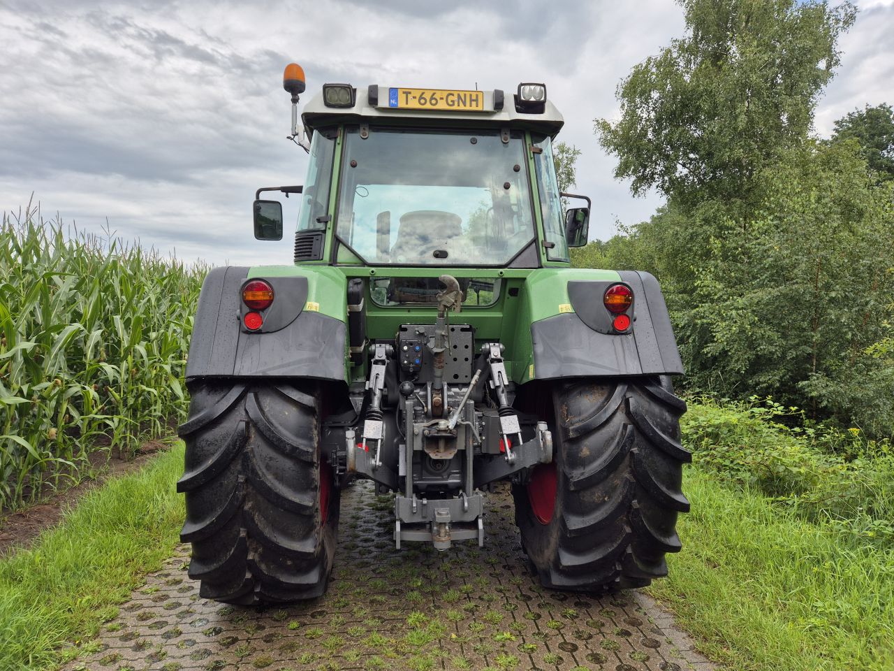 Fendt 409 vario met fronthef