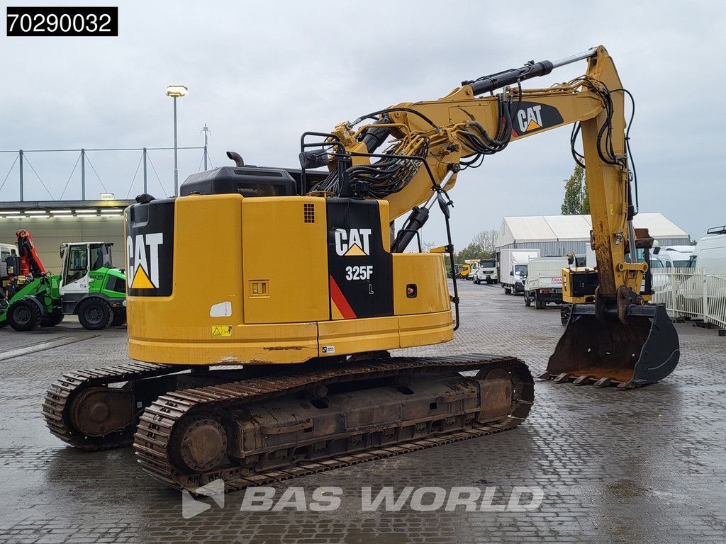 Caterpillar 325 F L