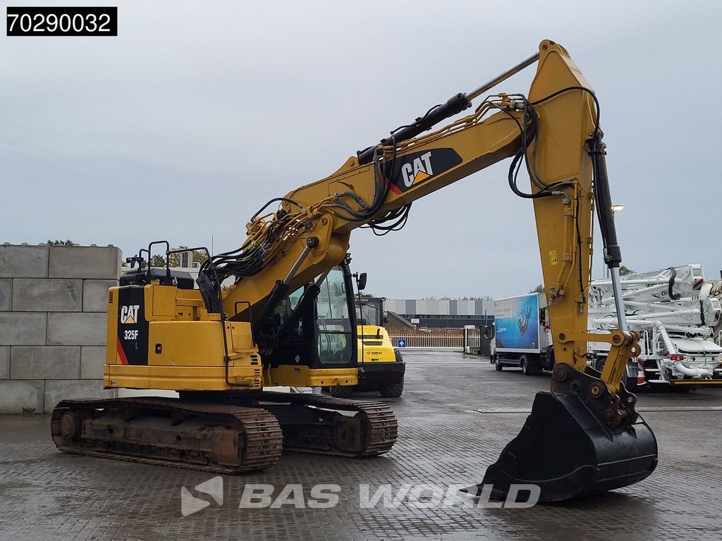 Caterpillar 325 F L