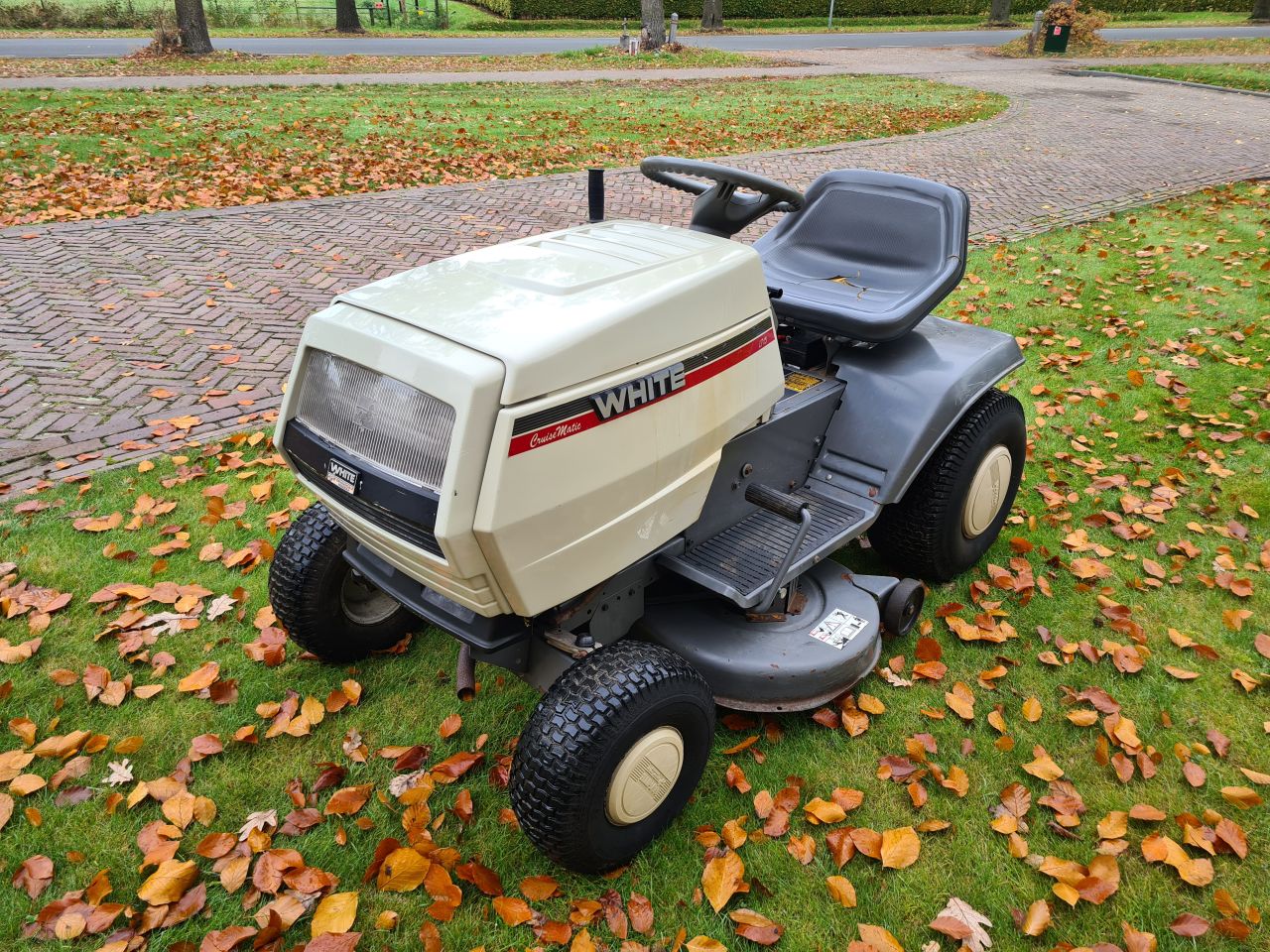 White zitmaaier zijlosser.