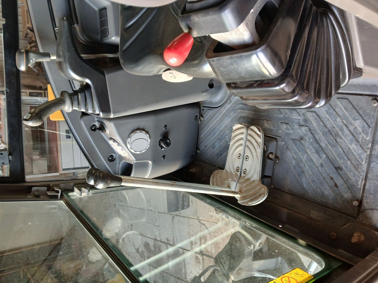 Volvo EC 18E 2021 mingraver extra functie koop/huur/lease