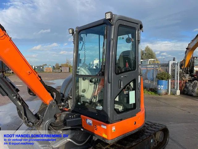 Hitachi ZX 48u-5 clr 4x Bucket 2500 Hours!