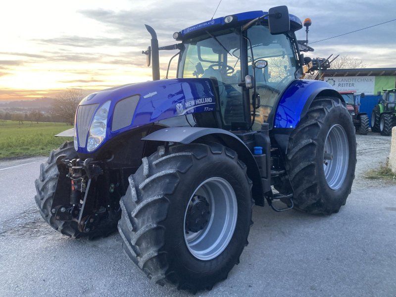 New Holland T7.270 Auto Command BluePower