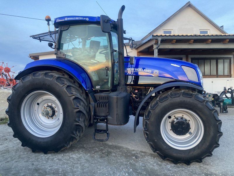 New Holland T7.270 Auto Command BluePower