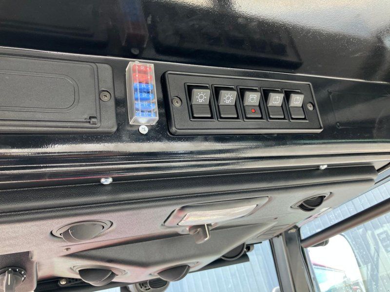 TYM T255 NH mit Fronthydraulik und Kabine