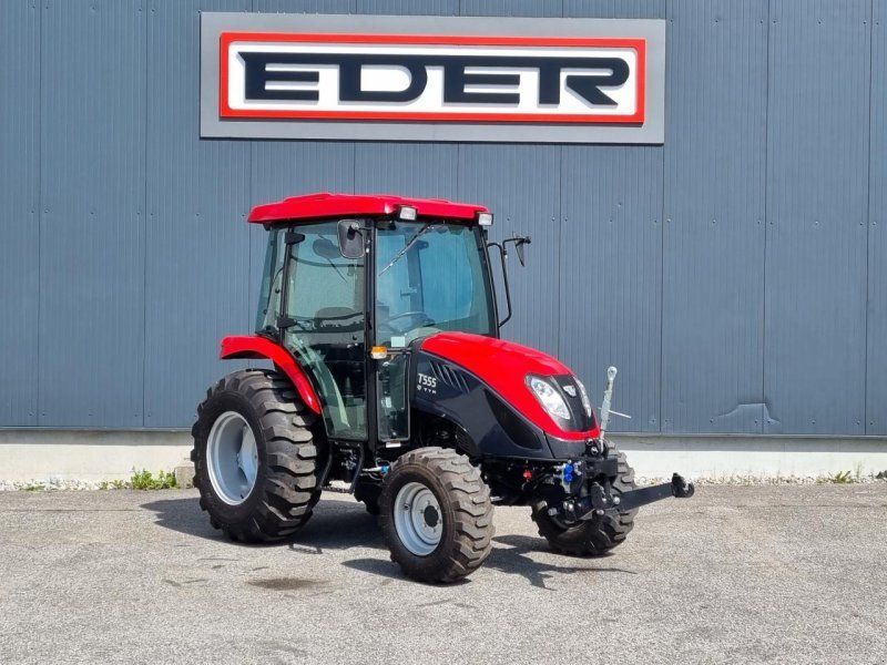 TYM T555 SH mit Fronthydraulik