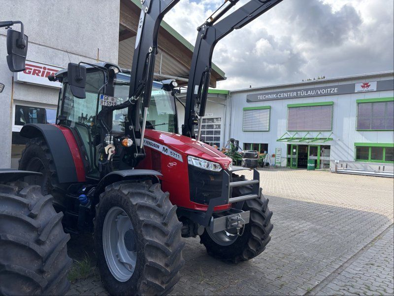 Massey Ferguson 5711M Dyna-4 4WD Cab